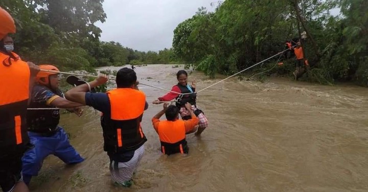 Palace urges public to take precautions as 'Maring' hits Luzon ...