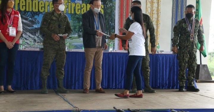 Bukidnon LGU, 4ID facilitate social reintegration of 30 ex-rebels ...