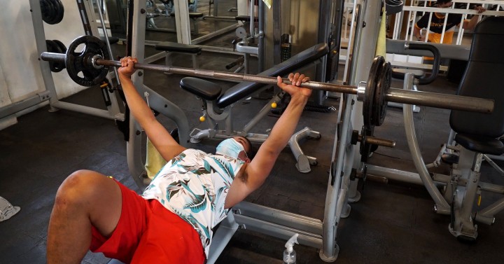 Bench press | Photos | Philippine News Agency