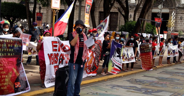 NO TO REDS | Photos | Philippine News Agency