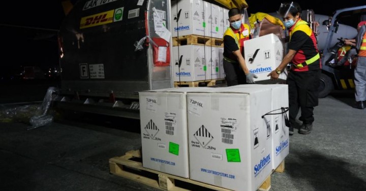 PH receives last batch of gov't-procured vaccines for 2021 | Philippine ...