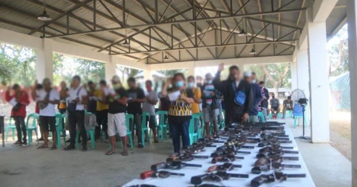 Ex Npa Rebels In Masbate Surrender Firearms Philippine News Agency 
