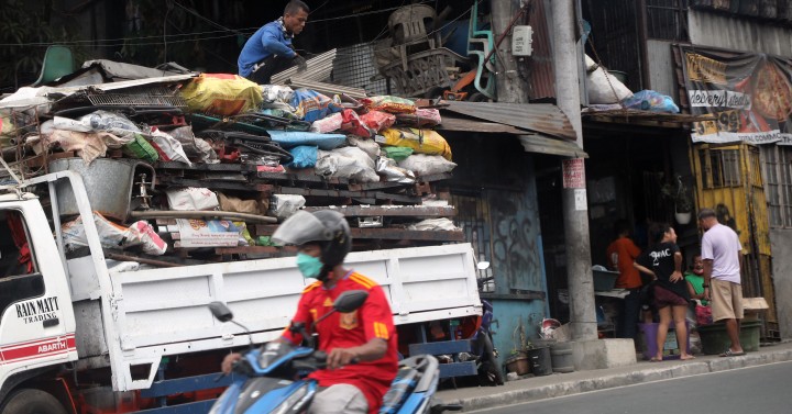 Junkshop worker prepared a collect scrap material | Photos | Philippine ...