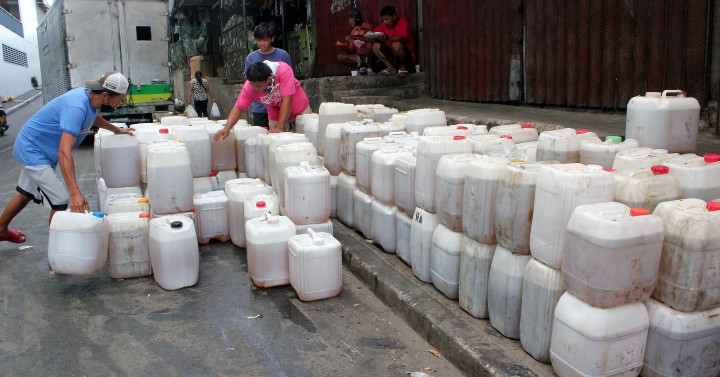 Cooking oil | Photos | Philippine News Agency