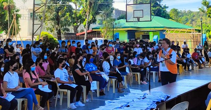 528 Antiqueño students assured of educational aid | Philippine News Agency