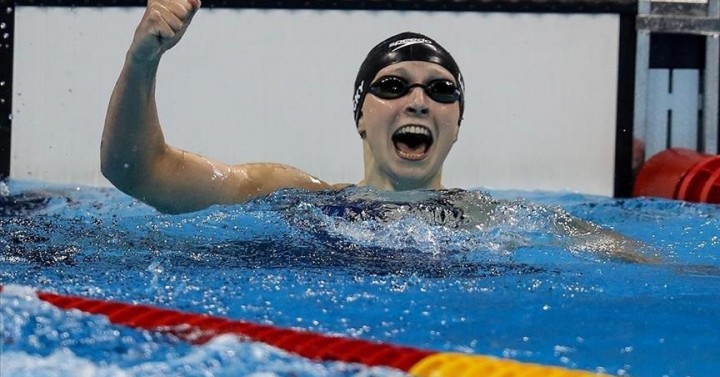 American 1st swimmer to win 5 straight world titles in same event ...