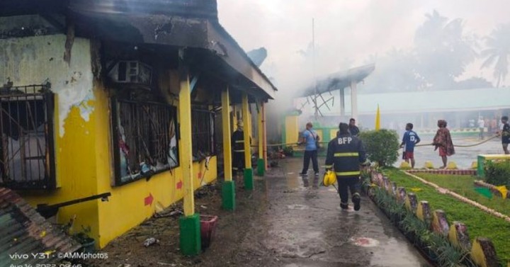 DepEd assures aid for fire-hit school in Hindang, Leyte | Philippine ...