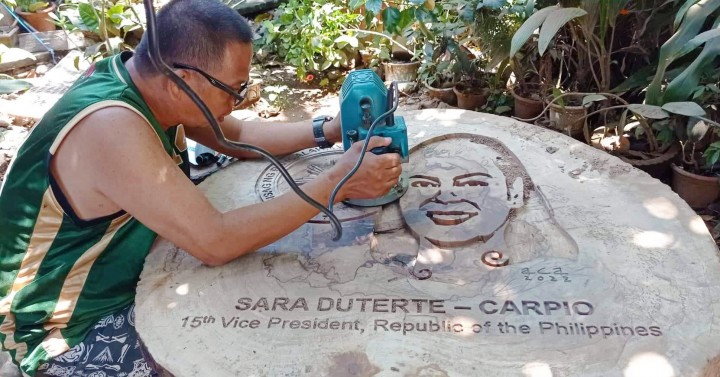 CDO artist's woodwork features VP Sara | Philippine News Agency