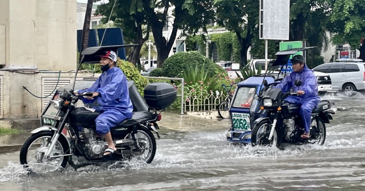 Laoag council OKs P15 minimum tricycle, 'kalesa' fare | Philippine News ...