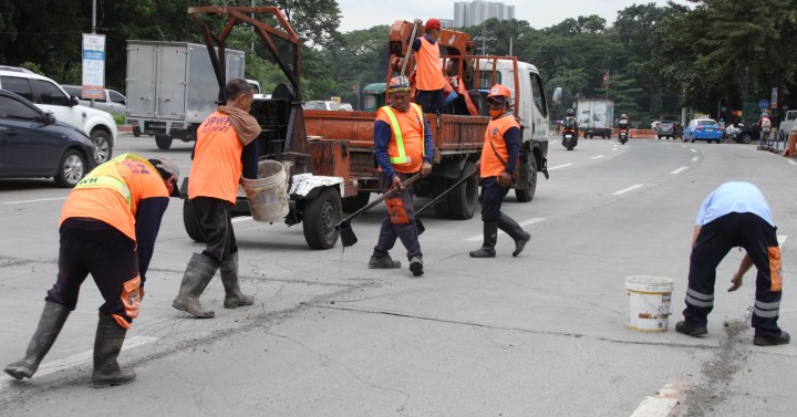 13th-month bonus proposed for non-permanent state workers | Philippine ...