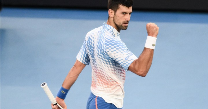 Djokovic atropela Rublev, vai à semi do Australian Open e iguala