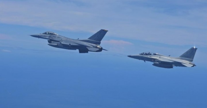 PH, US fighter jet pilots hold air-to-air combat drills | Philippine ...