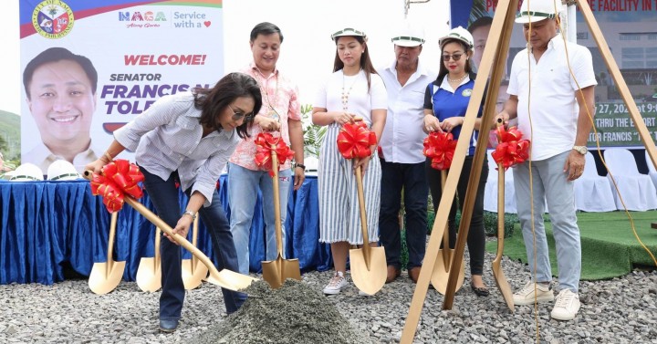 Naga City, Cebu breaks ground for 150-bed hospital | Philippine News Agency