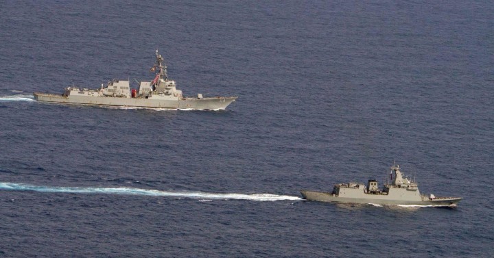 PH, US warships hold 'bilateral sail' in Palawan waters | Philippine ...