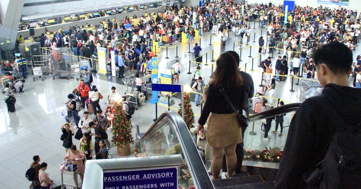 Close to 60K passengers arrive in PH on Christmas week | Philippine ...