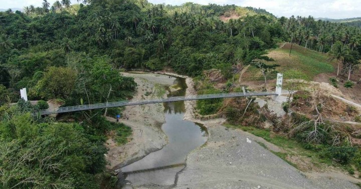 New Hanging Bridge In Albay Town Boosts Locals Livelihood Safety Philippine News Agency 2636