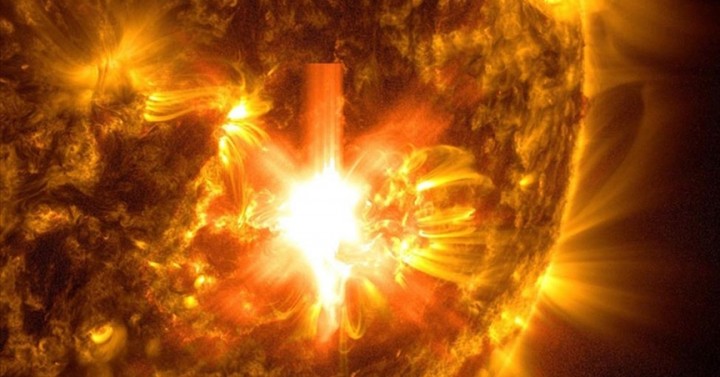 Solar storm hitting Earth could knock out power, electronics worldwide ...