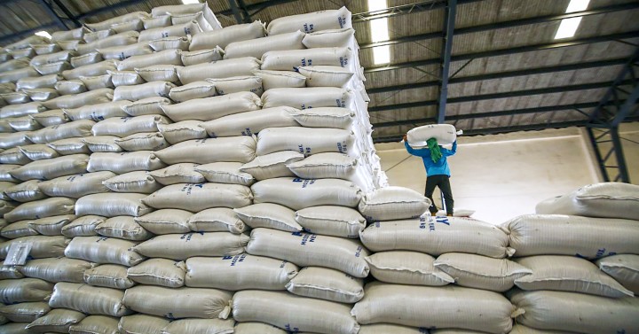 DA eyes selling of NFA rice by LGUs to free warehouse space