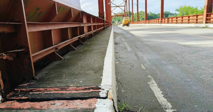 Quake Impact Limits Access to Southern Leyte’s Vital Bridge