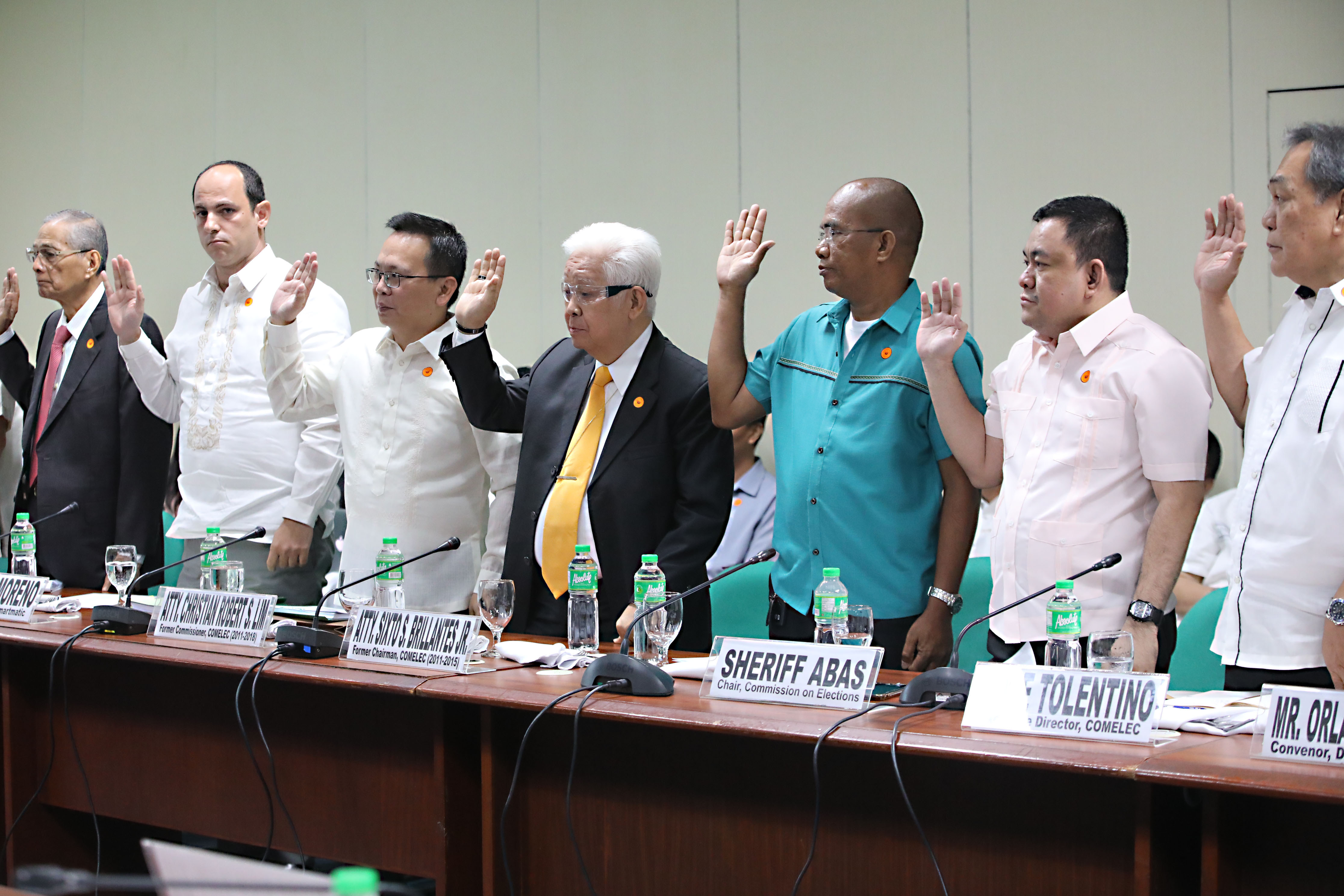 Comelec officials attended the Senate hearing | Photos | Philippine ...