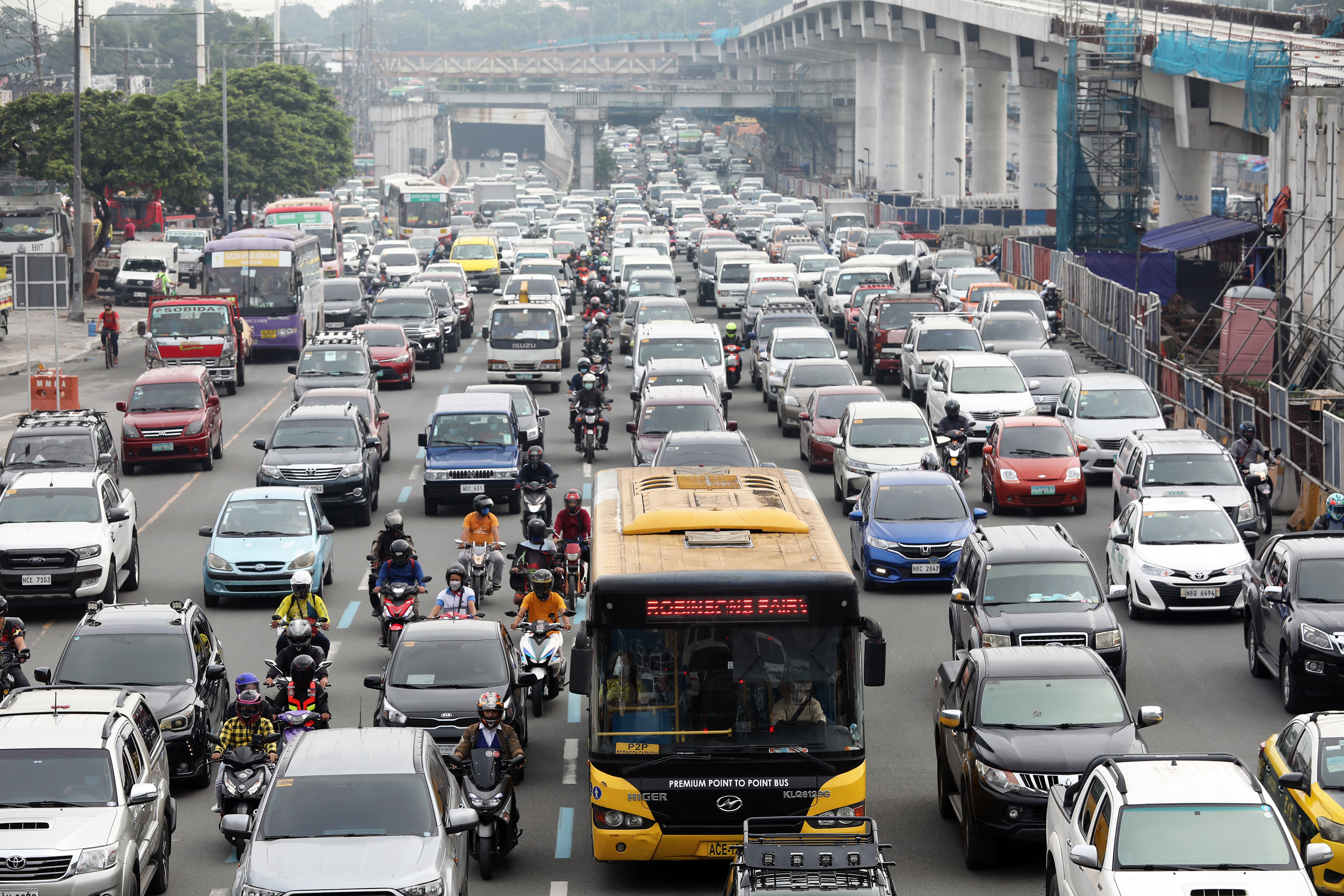 GCQ traffic rush | Photos | Philippine News Agency