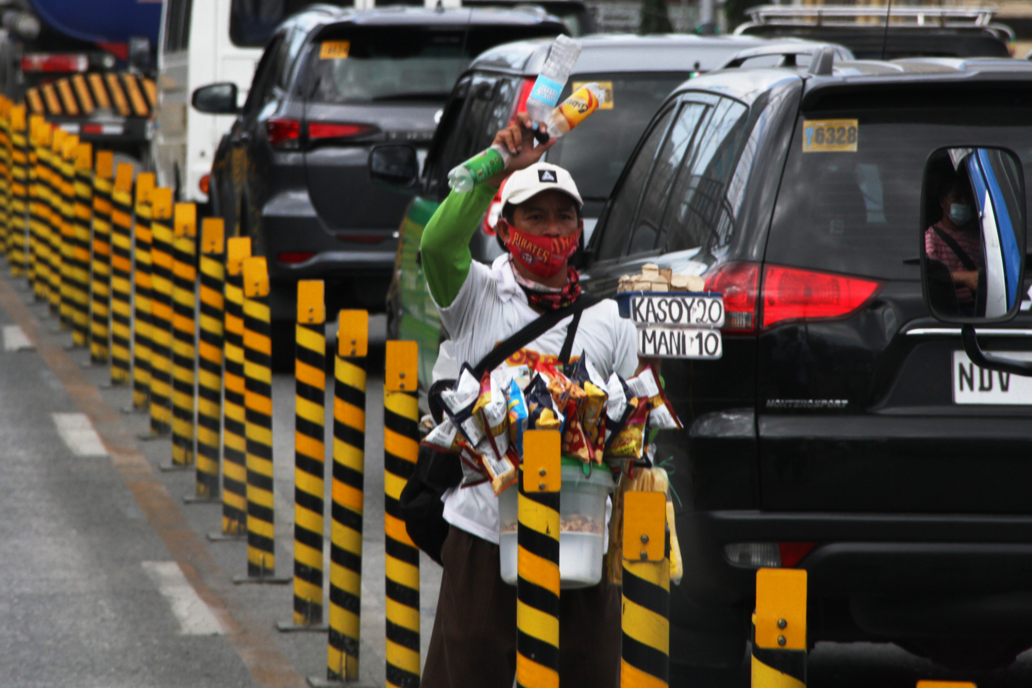 street-vendor-photos-philippine-news-agency