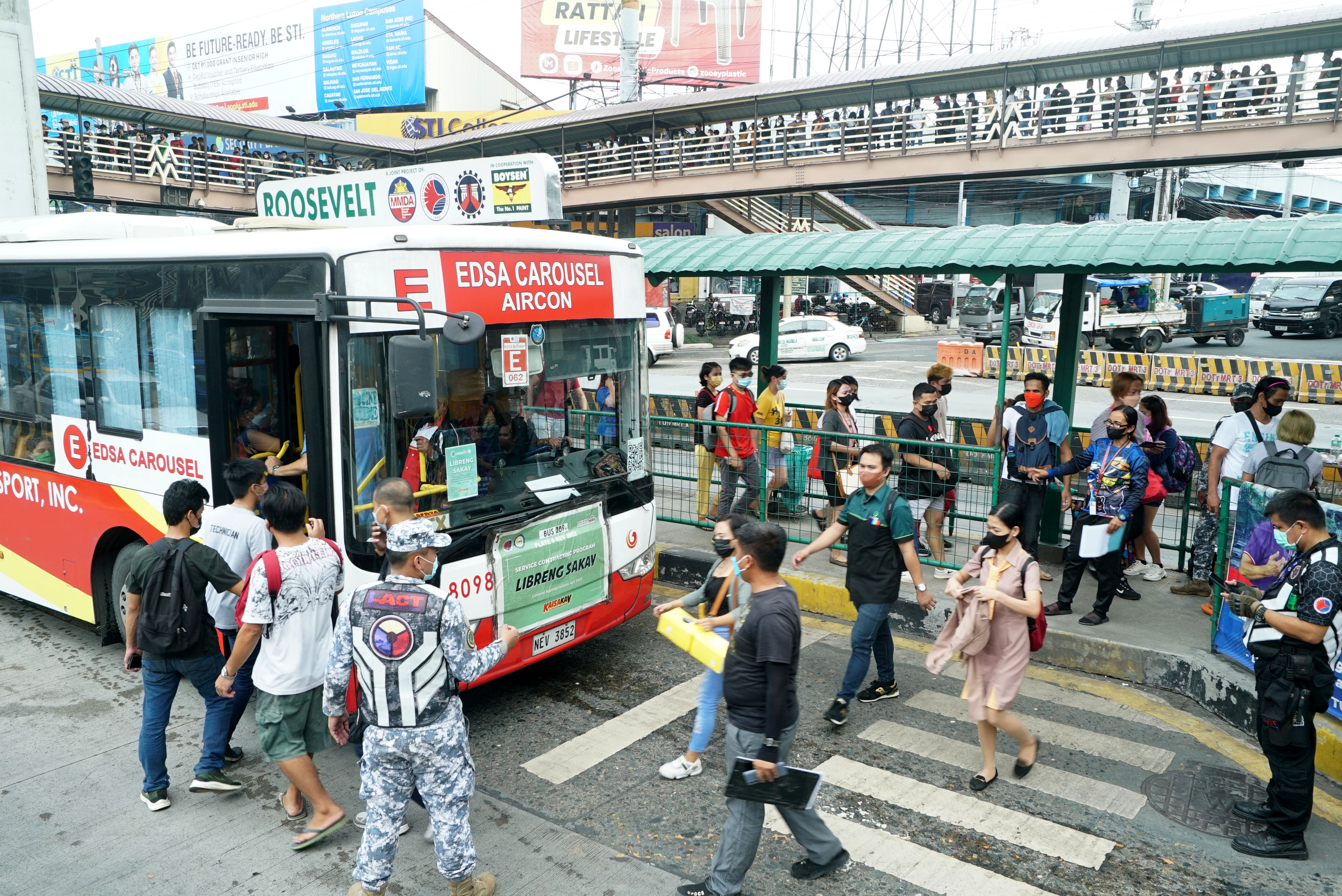 DOTr to privatize EDSA carousel to 'conform to international standards