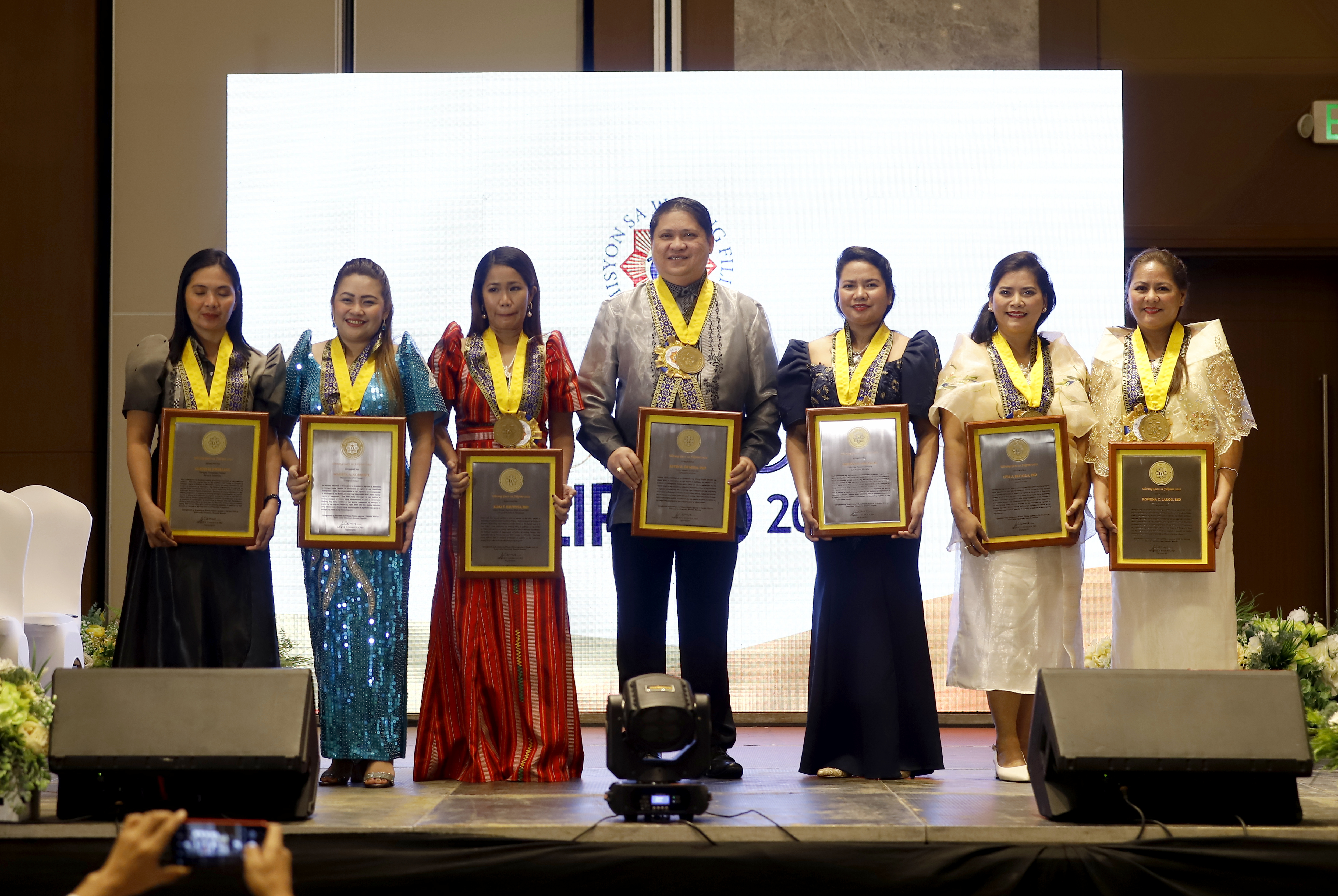 Filipino teacher-awardees