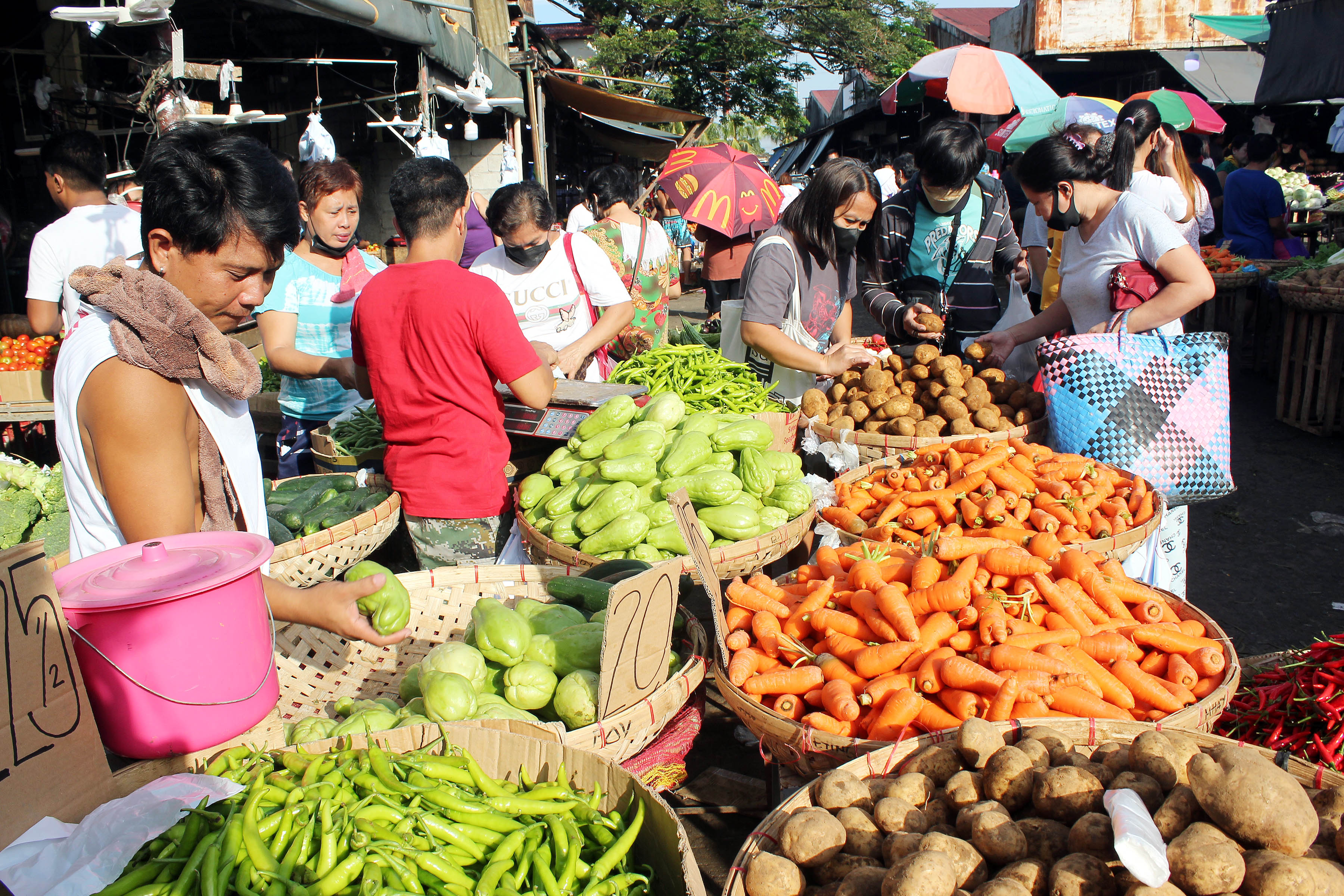 Veggies price hike | Photos | Philippine News Agency