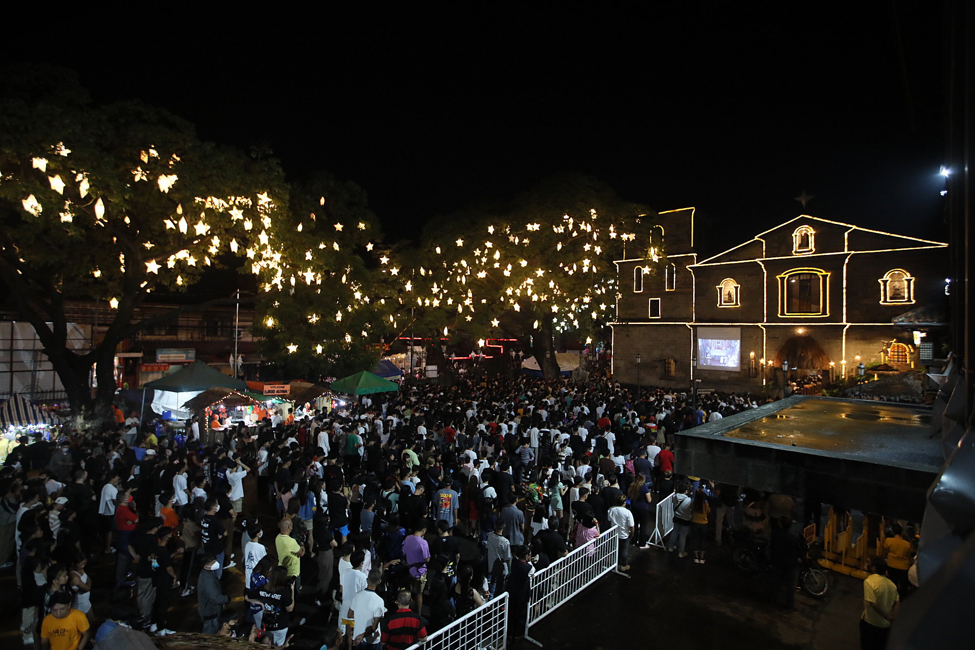 SIMBANG GABI Photos Philippine News Agency