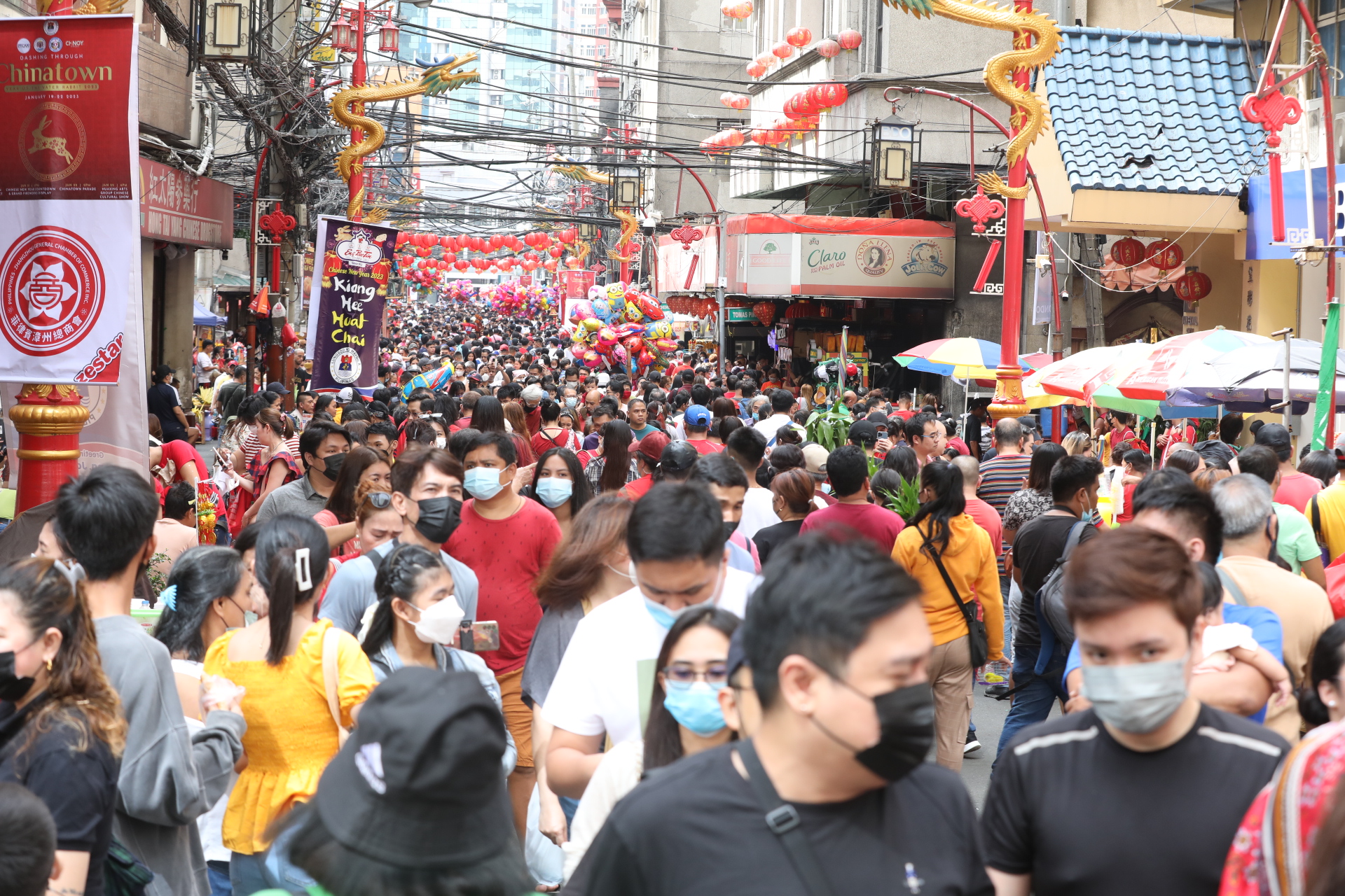 Crowd of Chinese New Year Binondo