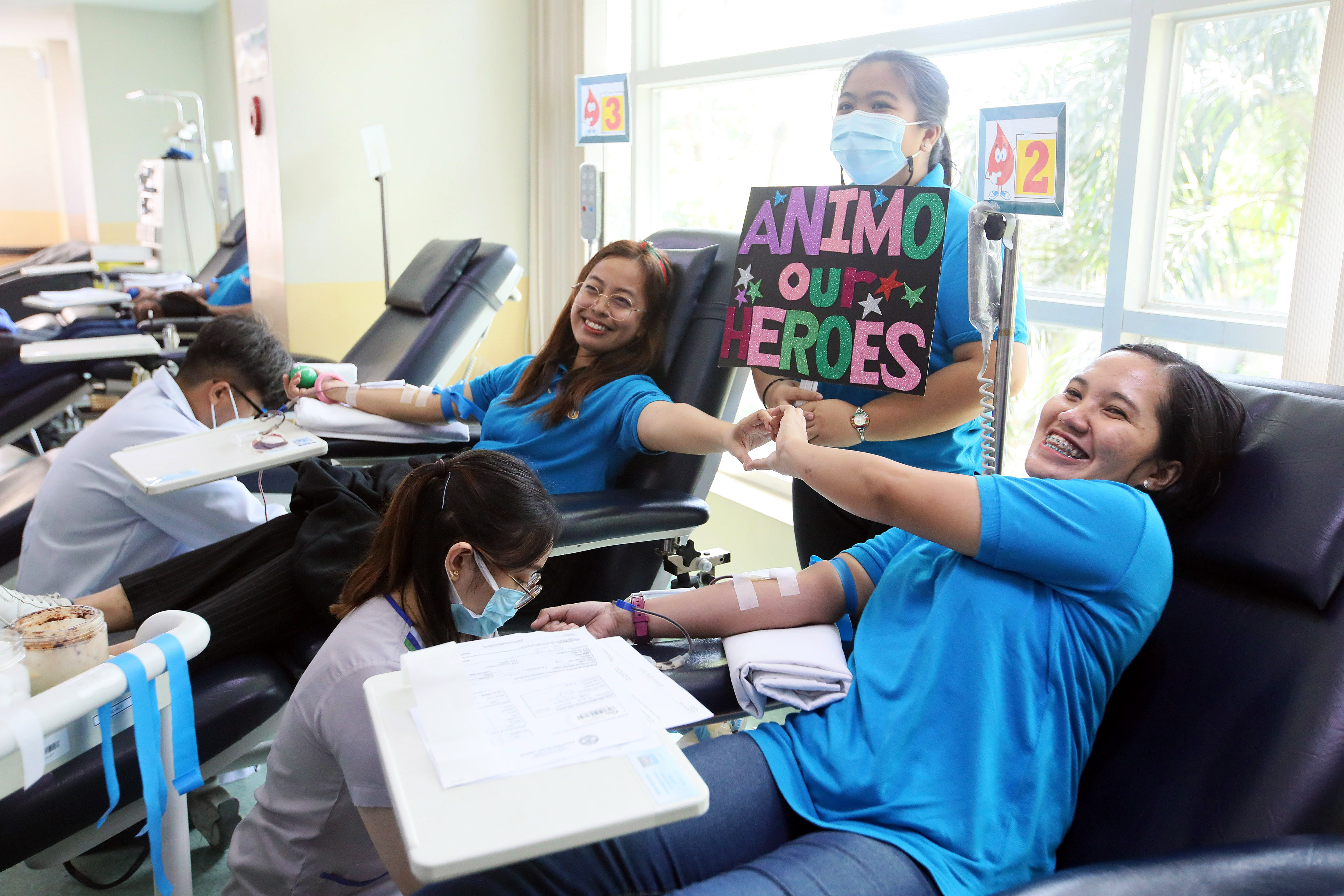 International WeLoveU Foundation Blood Letting | Photos | Philippine ...